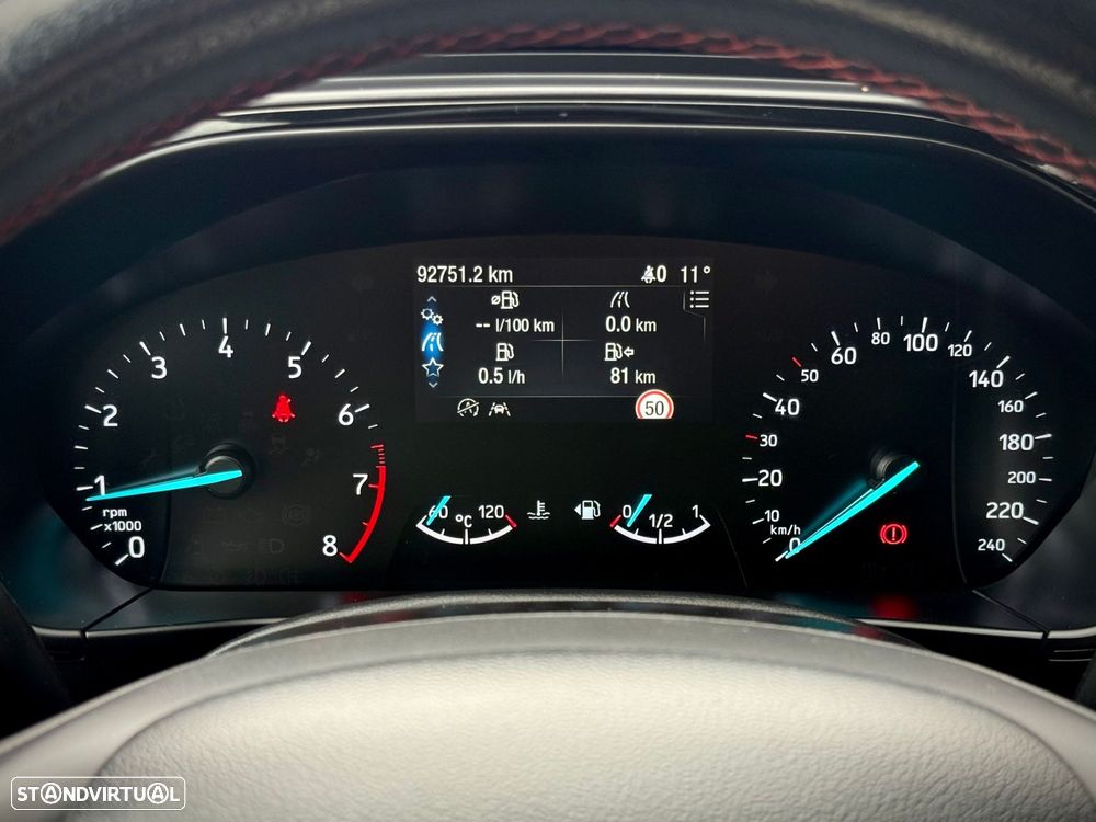 Ford Focus SW 1.0 EcoBoost MHEV ST-Line - 11