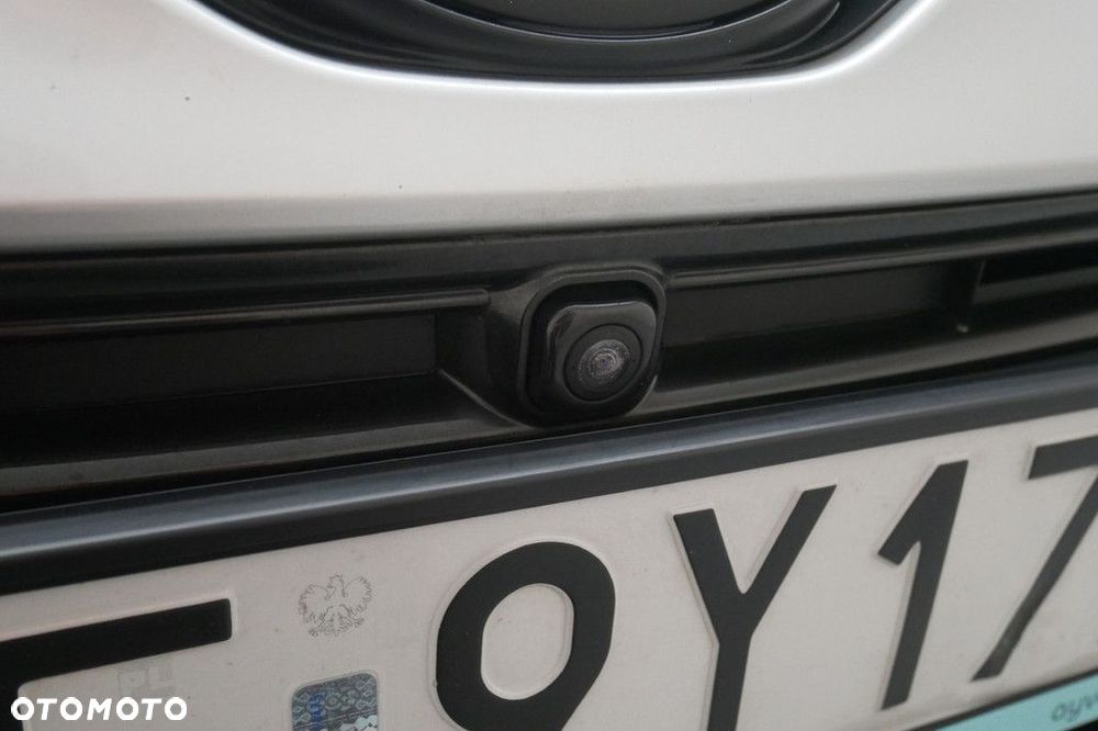 Toyota Camry 2.5 Hybrid Executive CVT - 19