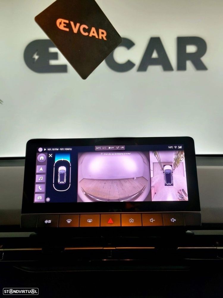 MG MG4 64 kWh Luxury - 23