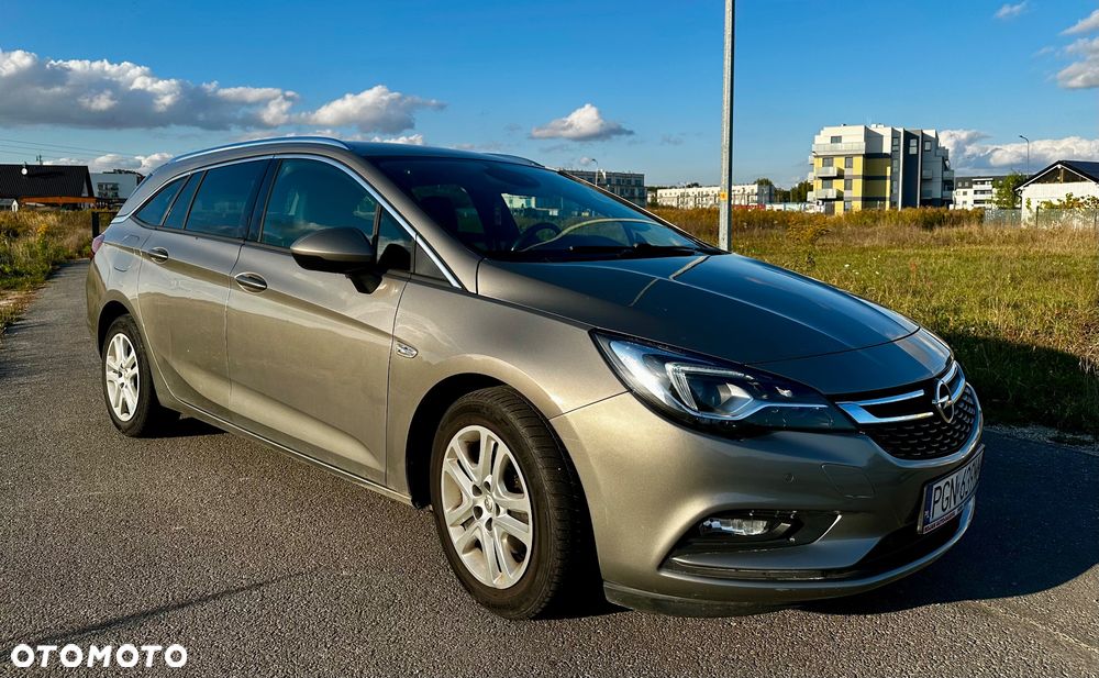 Opel Astra V 1.6 CDTI Elite S&S - 2