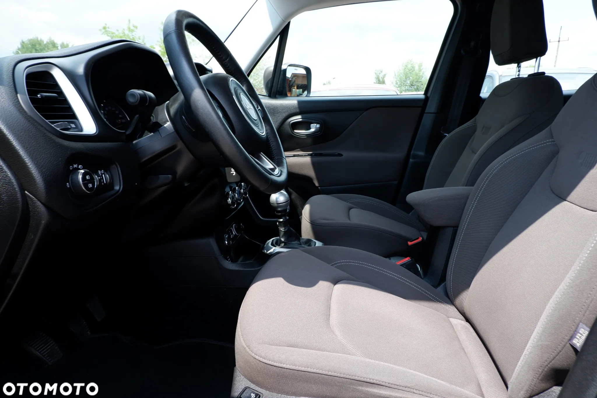 Jeep Renegade 2.0 MultiJet Longitude 4WD S&S - 25