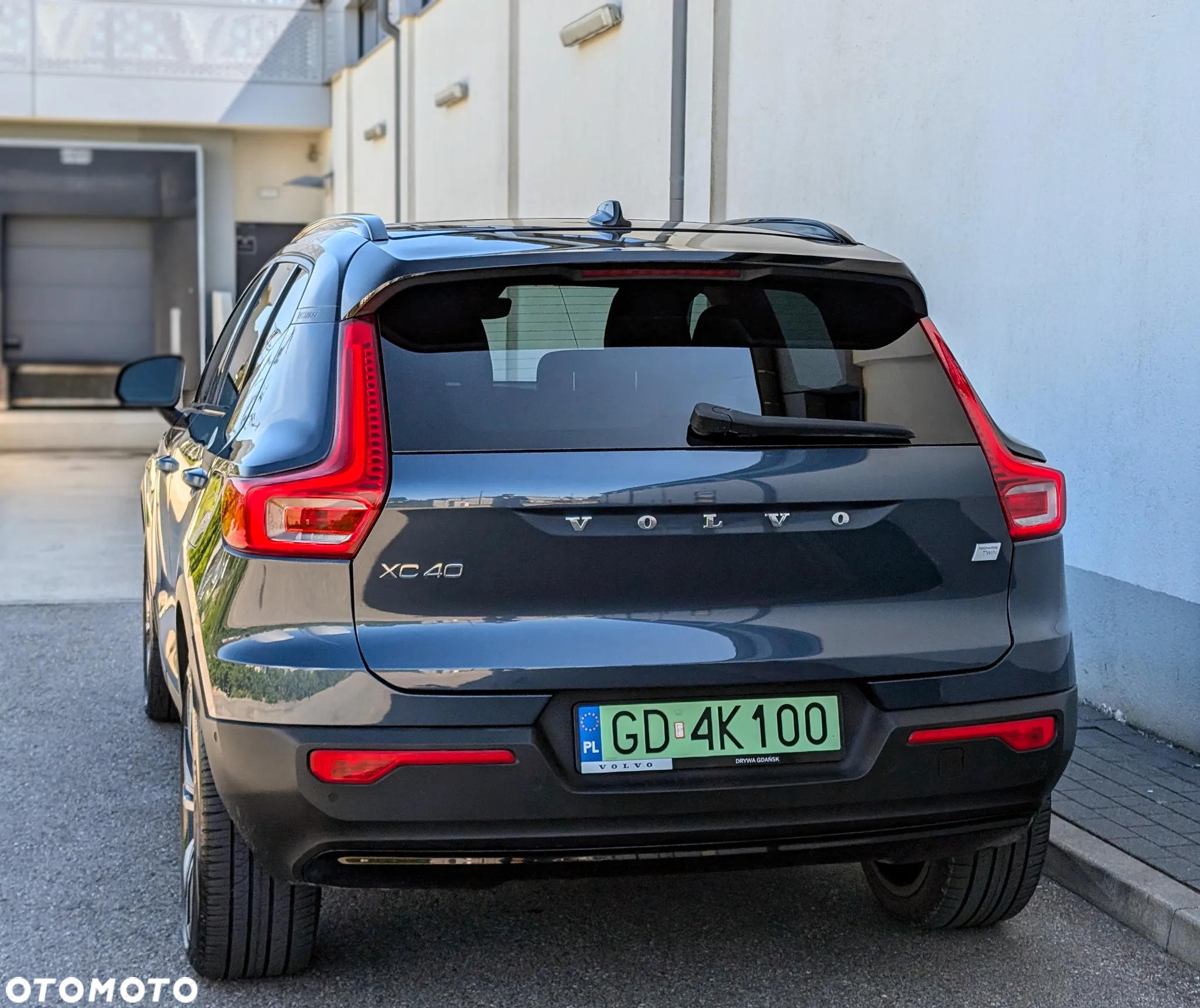 Volvo XC 40 82kWh P8 Recharge AWD Pro - 12