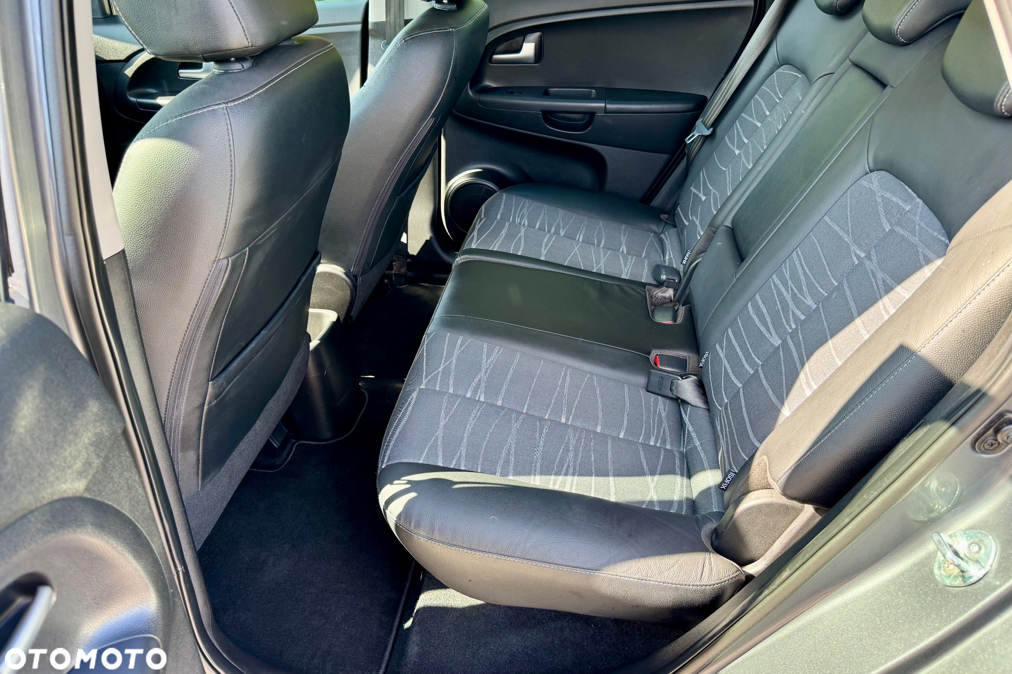Kia Venga - 15