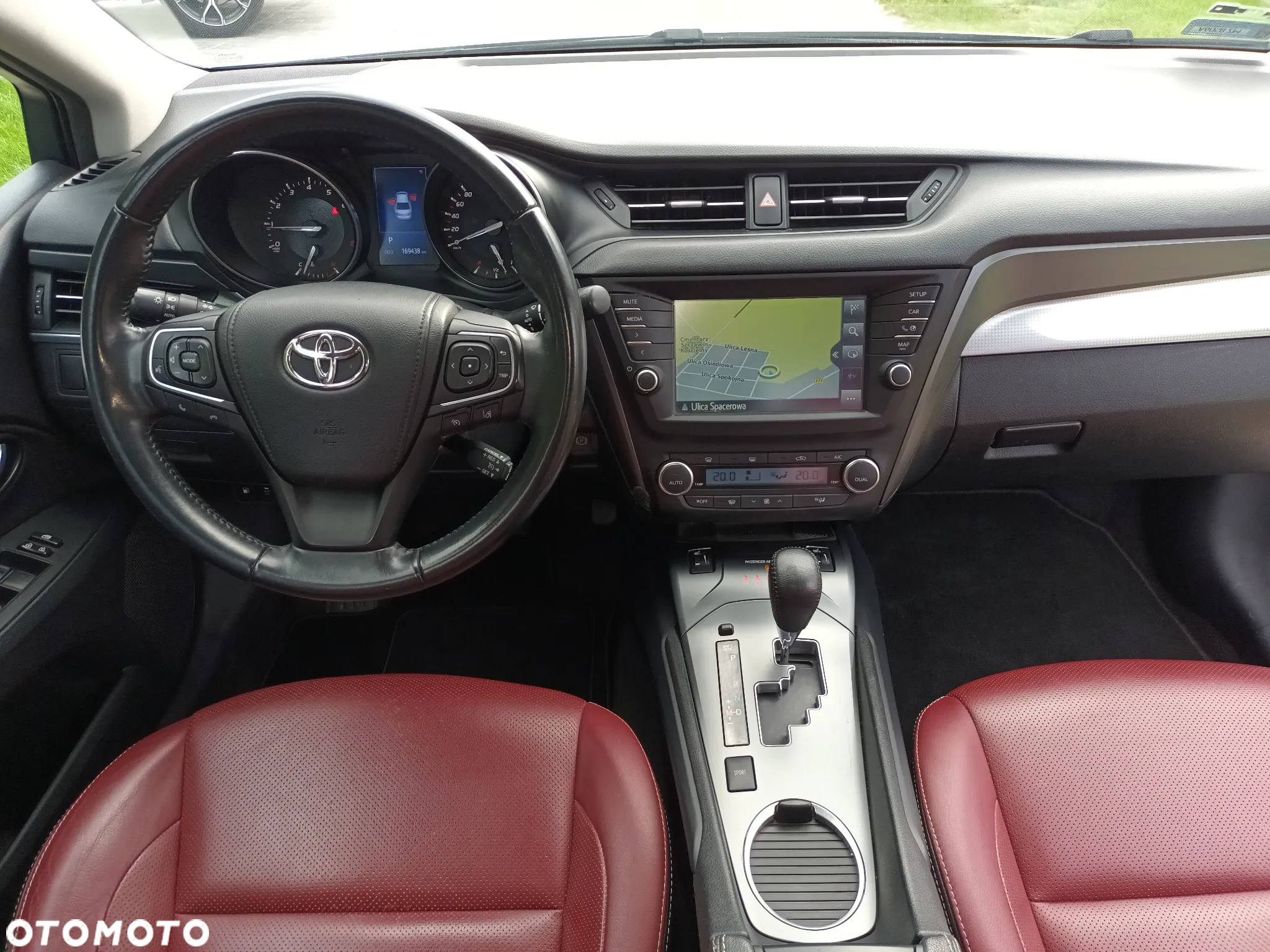 Toyota Avensis 1.8 Selection MS - 10
