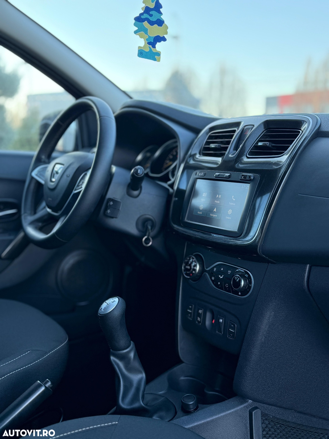 Dacia Logan 0.9 90CP Laureate - 18