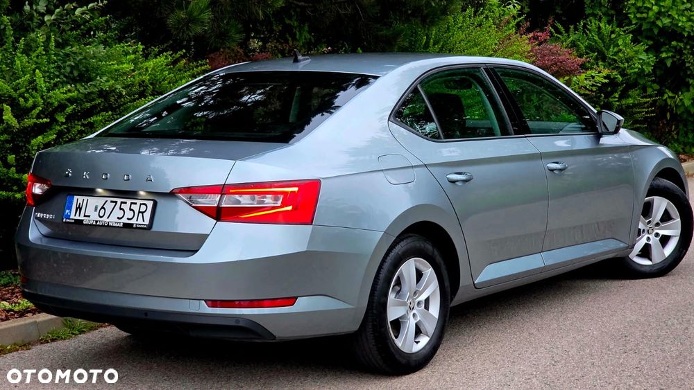Skoda Superb 2.0 TDI SCR Ambition - 10