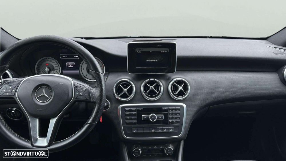 Mercedes-Benz A 200 CDI (BlueEFFICIENCY) - 14