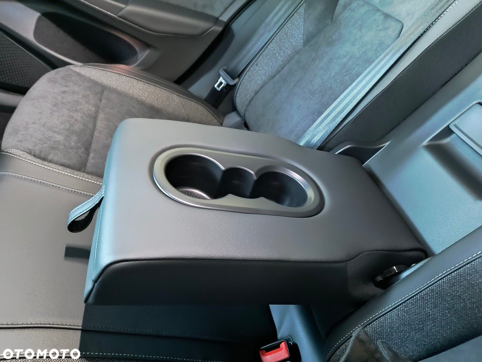 Volkswagen Golf - 21
