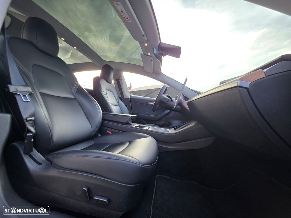 Tesla Model 3 Long Range Tração Integral - 17