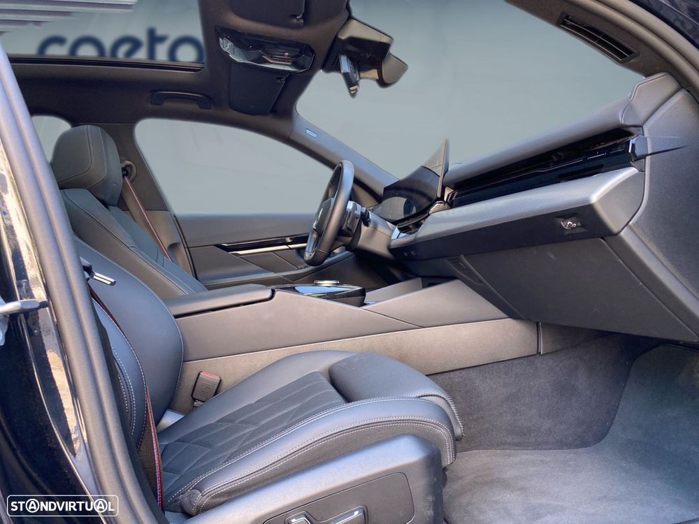 BMW 520 d Pack Desportivo M Pro - 19