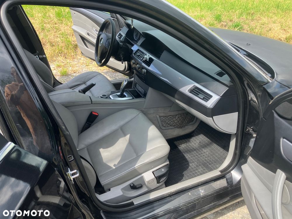 BMW Seria 5 520d - 16
