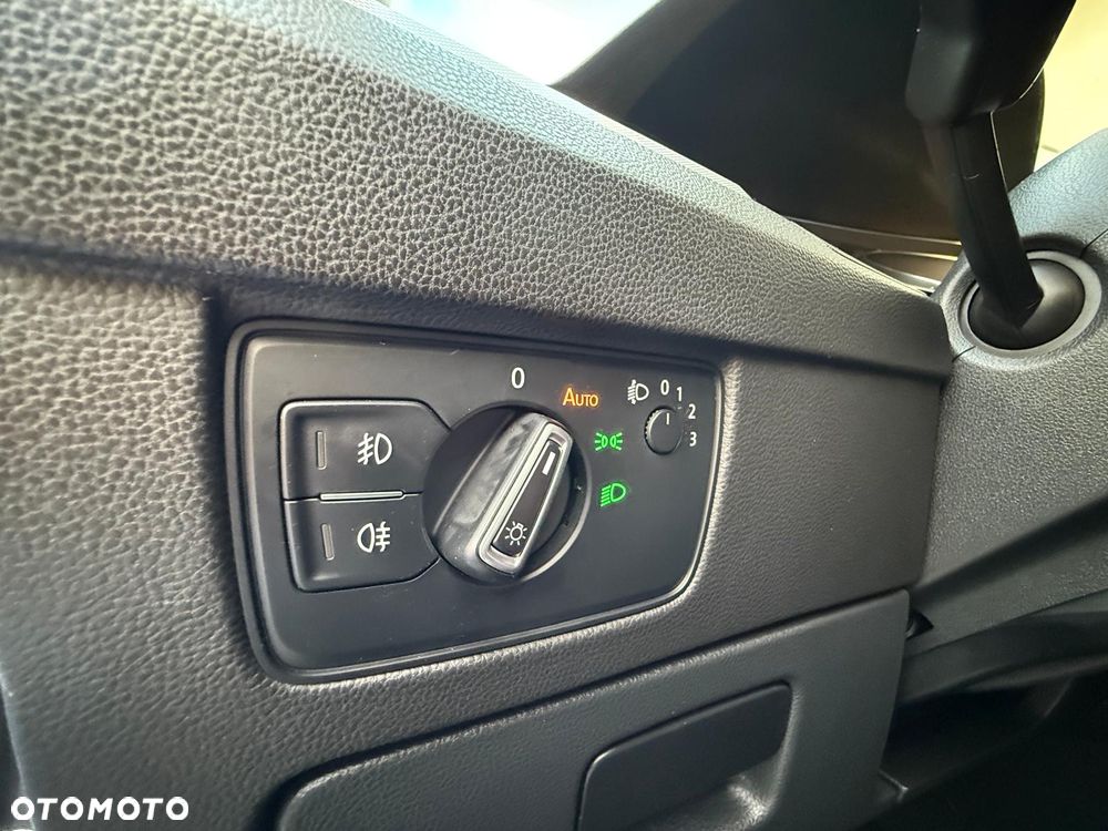 Volkswagen Passat 2.0 TDI (BlueMotion Technology) DSG Comfortline - 31