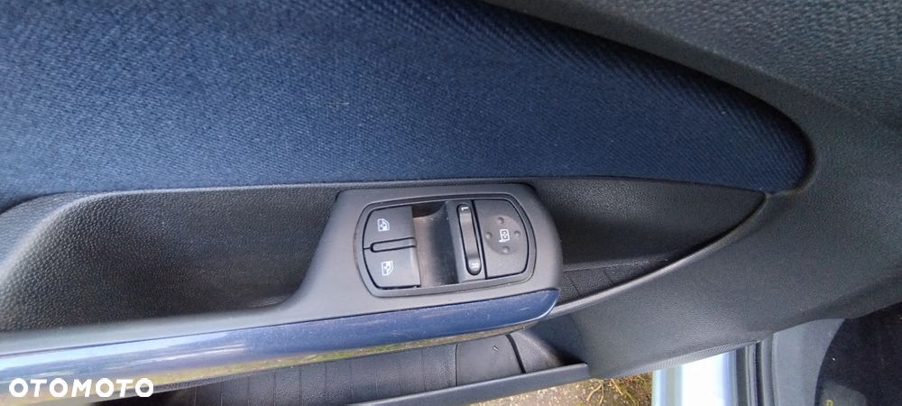 Opel Corsa - 12