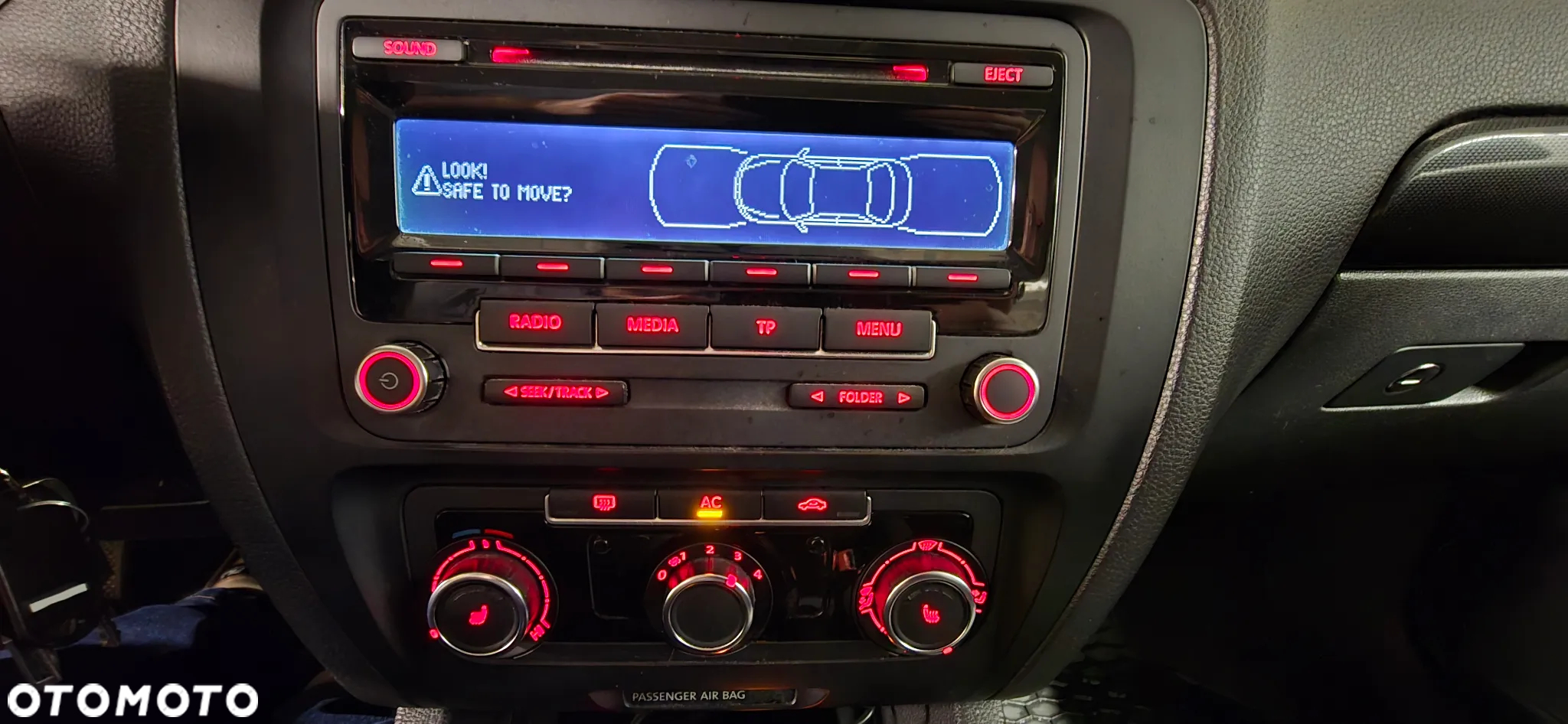 Volkswagen Jetta - 5