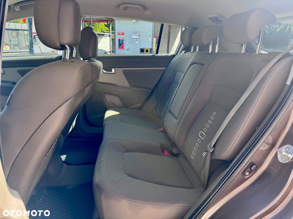 Kia Sportage 2.0 CRDI M 2WD - 22