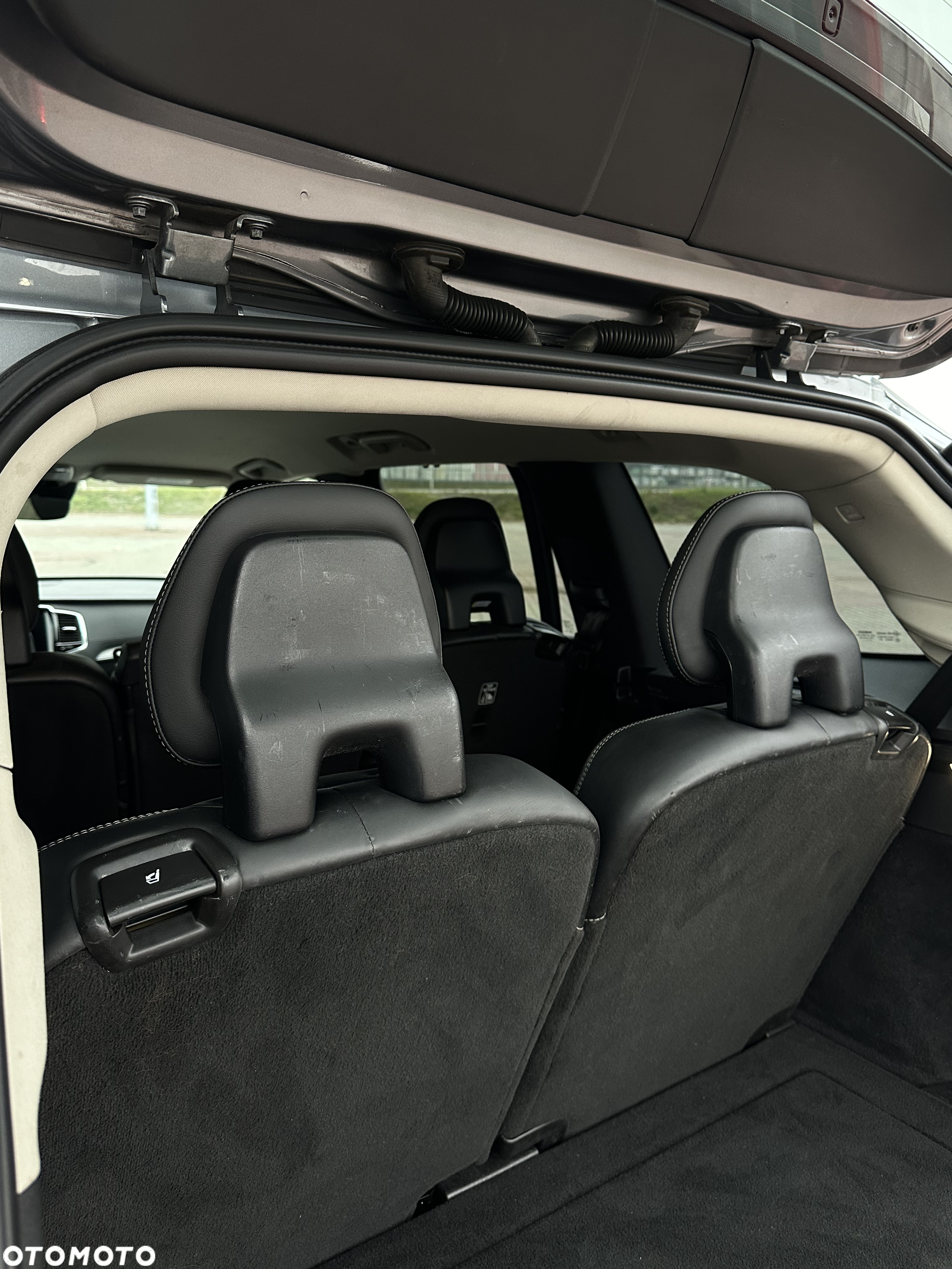 Volvo XC 90 D5 SCR AWD Inscription 7os - 9