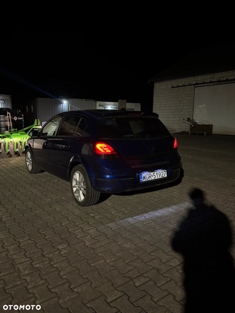 Opel Astra 1.6 Enjoy - 8