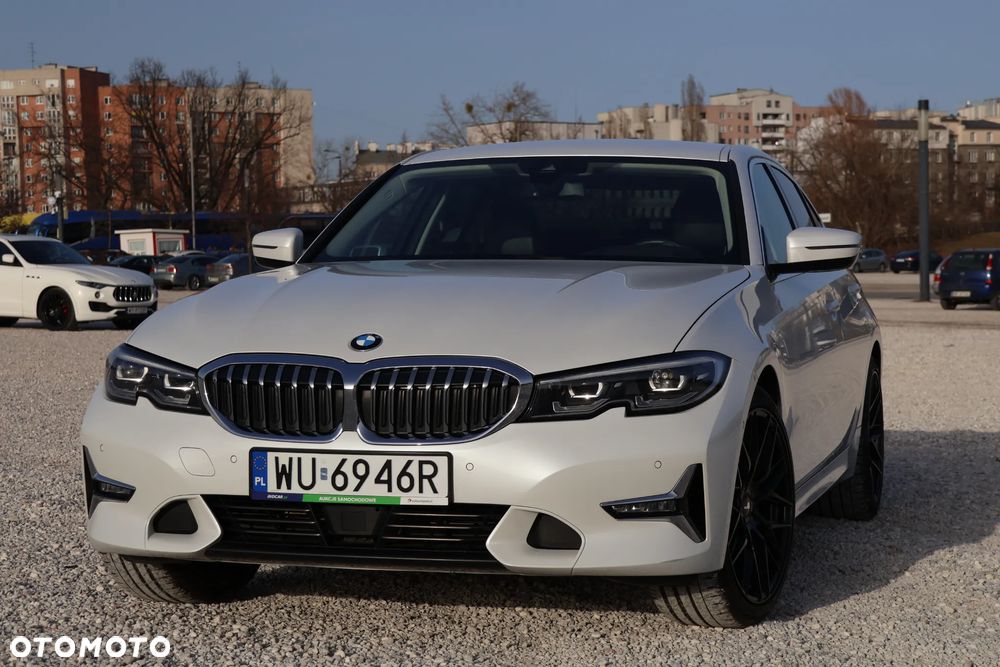 BMW Seria 3 320d xDrive Luxury Line - 2