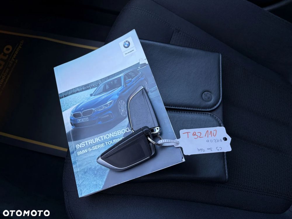 BMW Seria 5 520d - 39