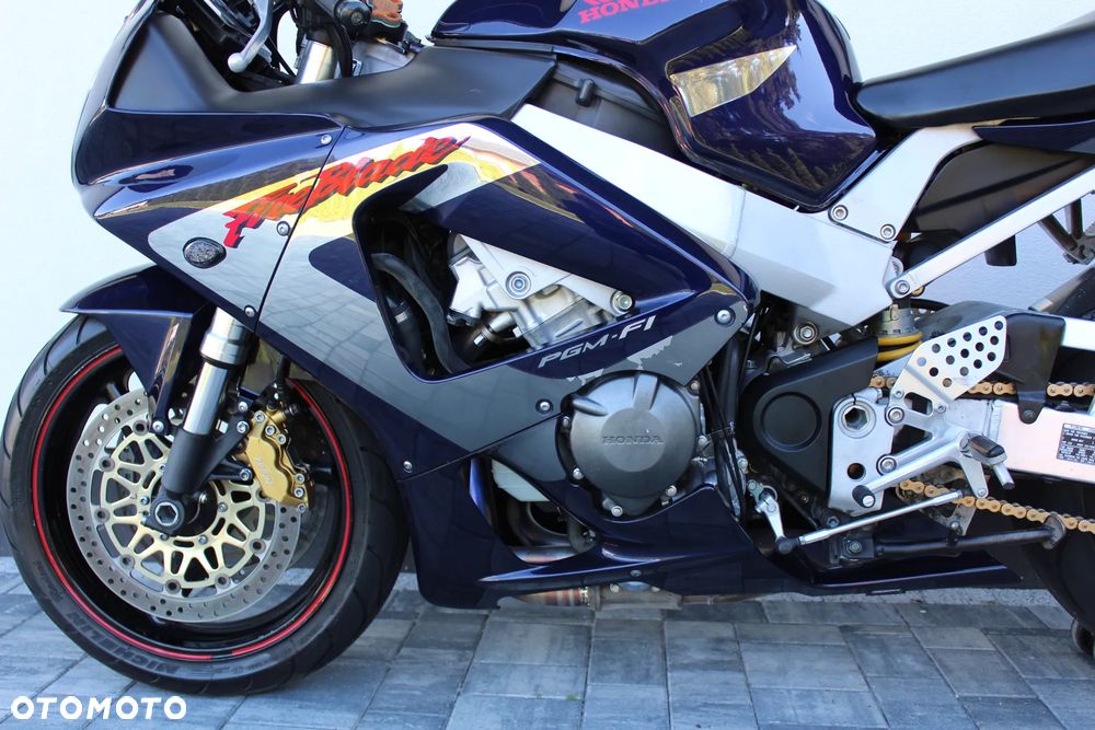 Honda CBR - 19