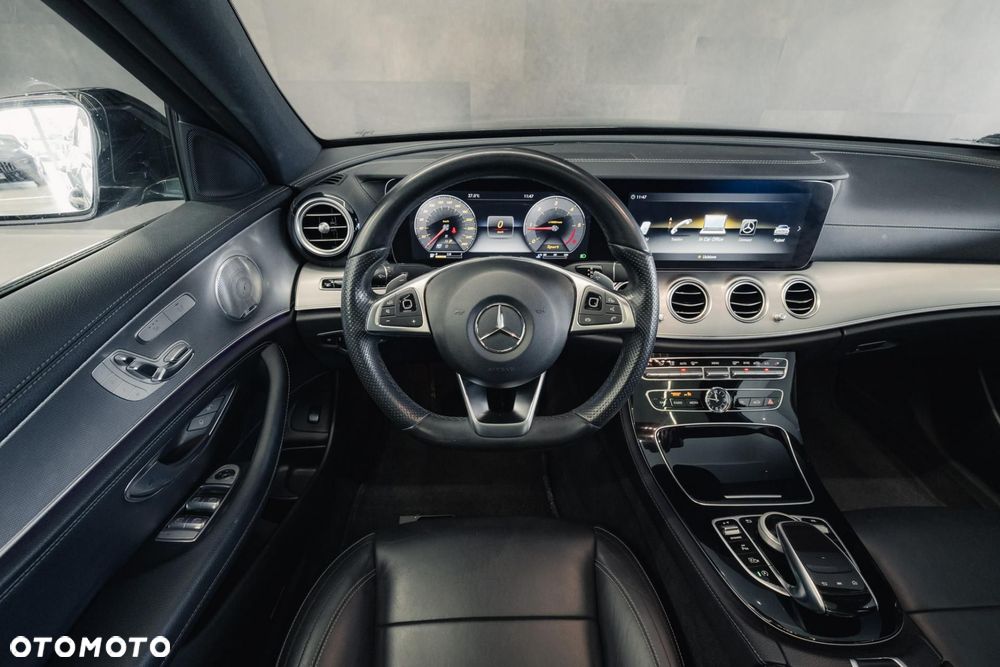 Mercedes-Benz Klasa E 220 d 4-Matic 9G-TRONIC - 12