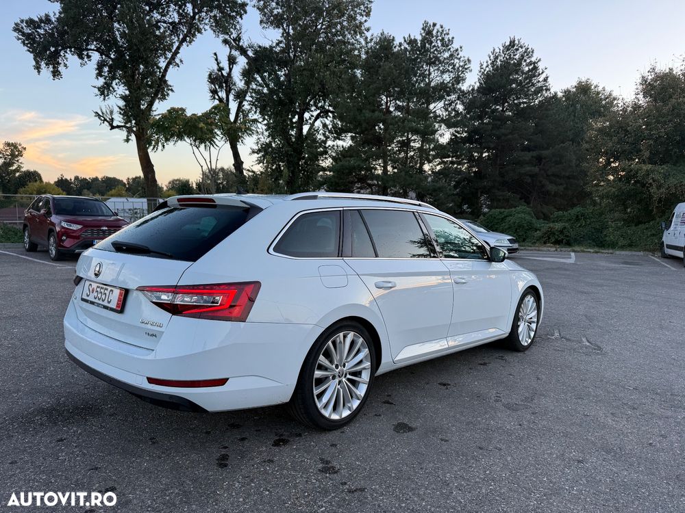 Skoda Superb 2.0 TDI 4x4 DSG Premium Edition - 10
