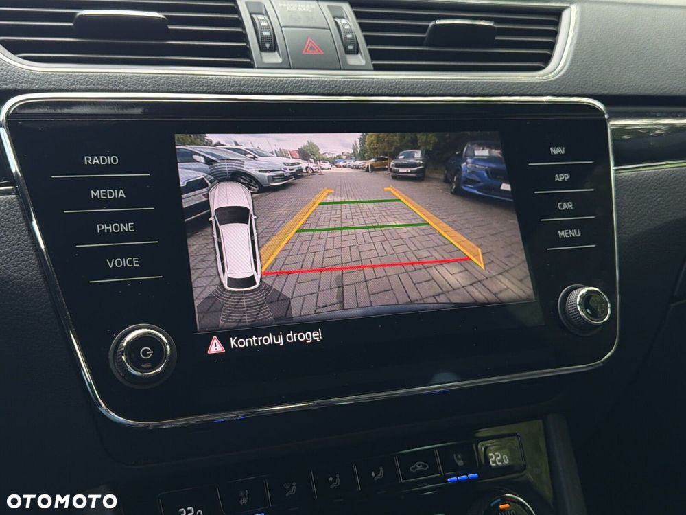Skoda Superb 2.0 TDI SCR 4x4 L&K DSG - 24