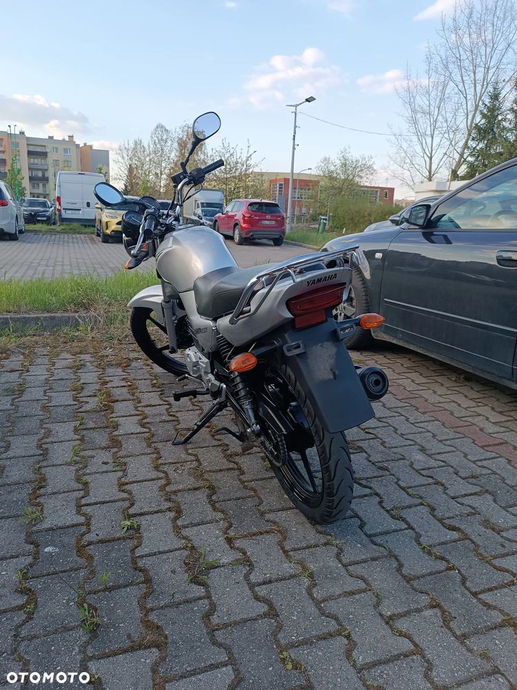 Yamaha YBR - 6