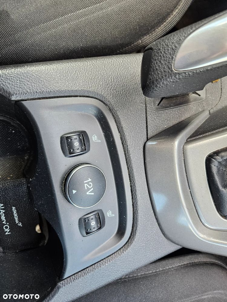 Ford Focus 1.6 Trend - 12