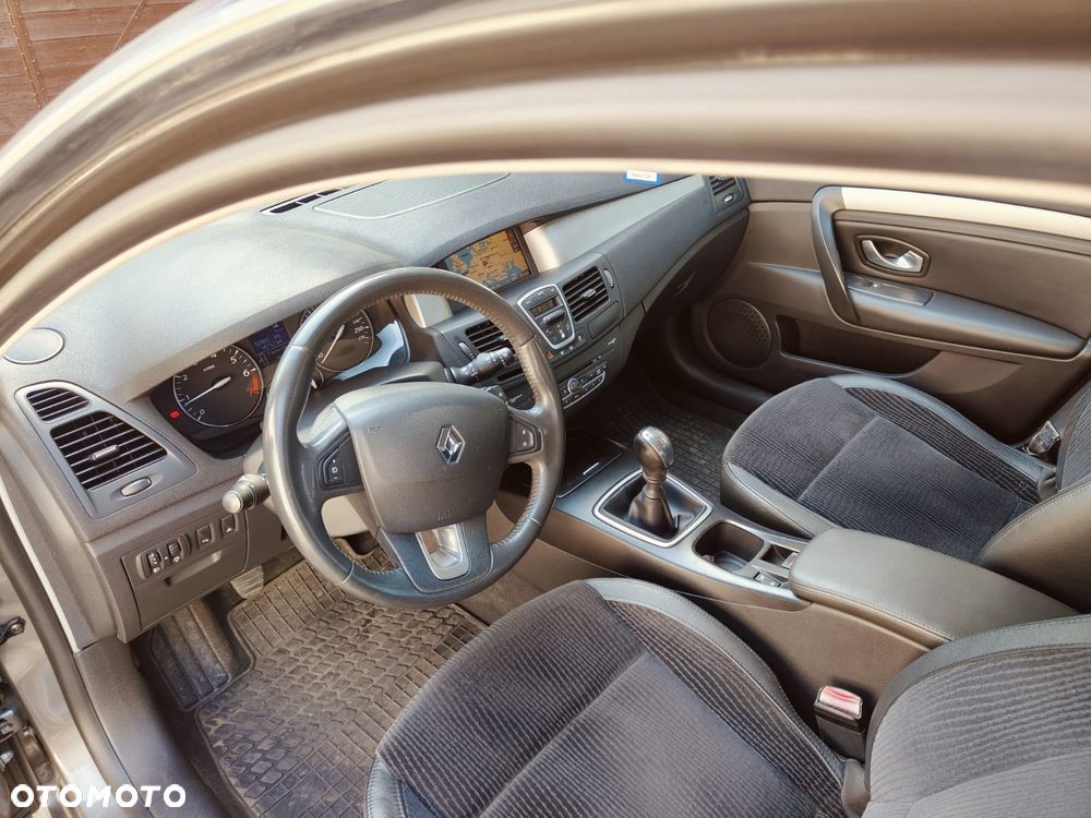 Renault Laguna 2.0 Bose Edition - 11