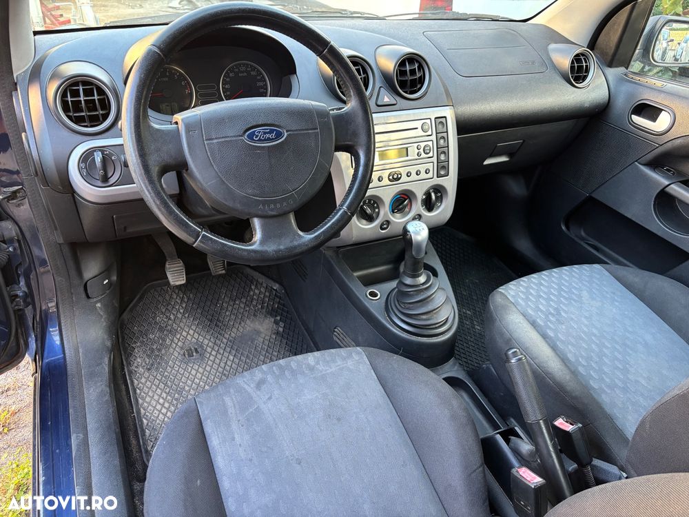 FORD Fiesta 2004 — imagine 3