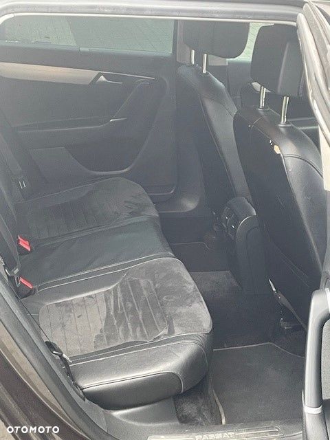 Volkswagen Passat 2.0 TDI Highline DSG - 12