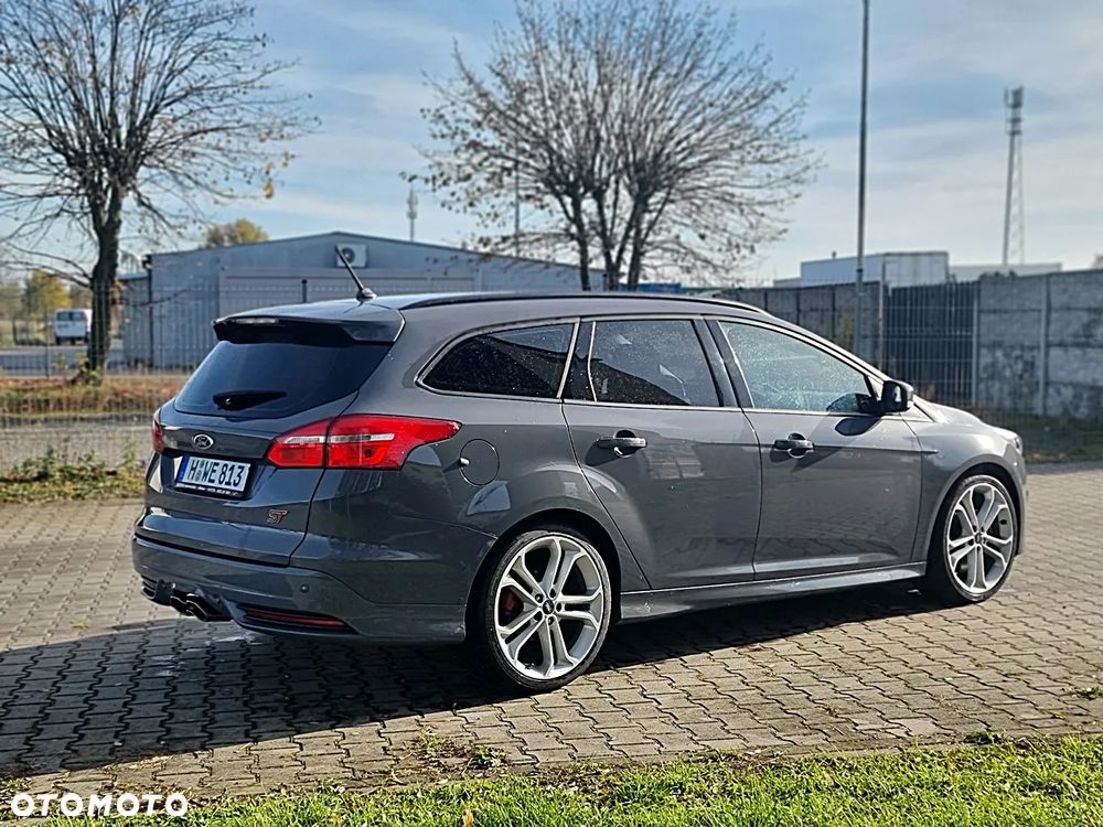 Ford Focus 2.0 TDCi ST-2 - 2