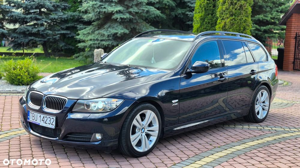 BMW Seria 3 320d xDrive - 28