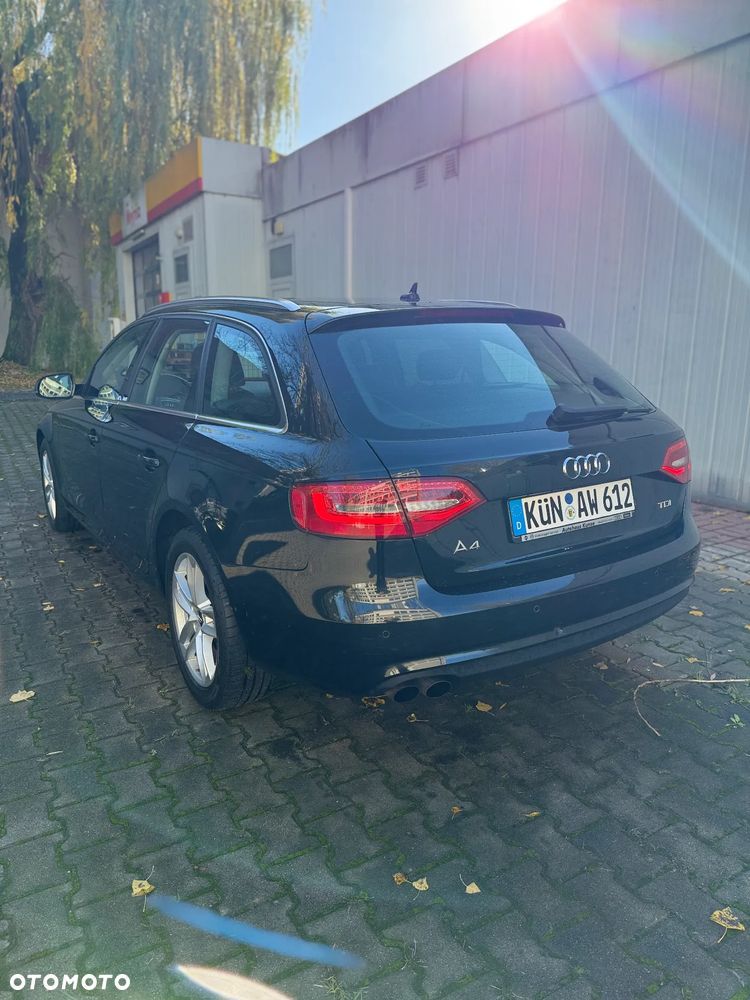 Audi A4 Avant 2.0 TDI - 19