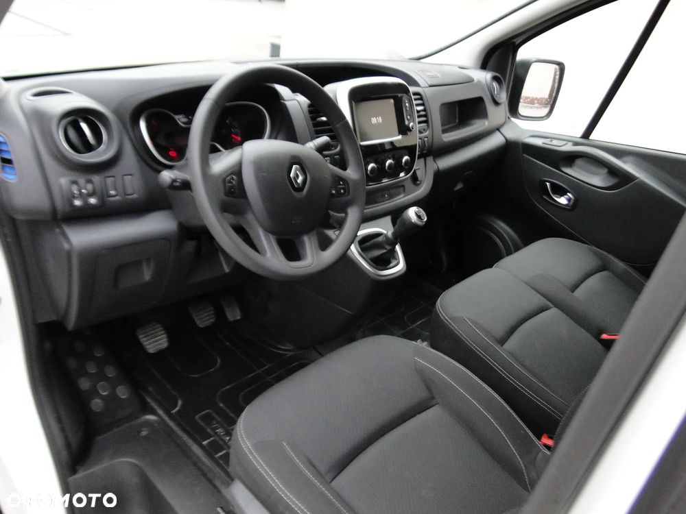 Renault Trafic - 9