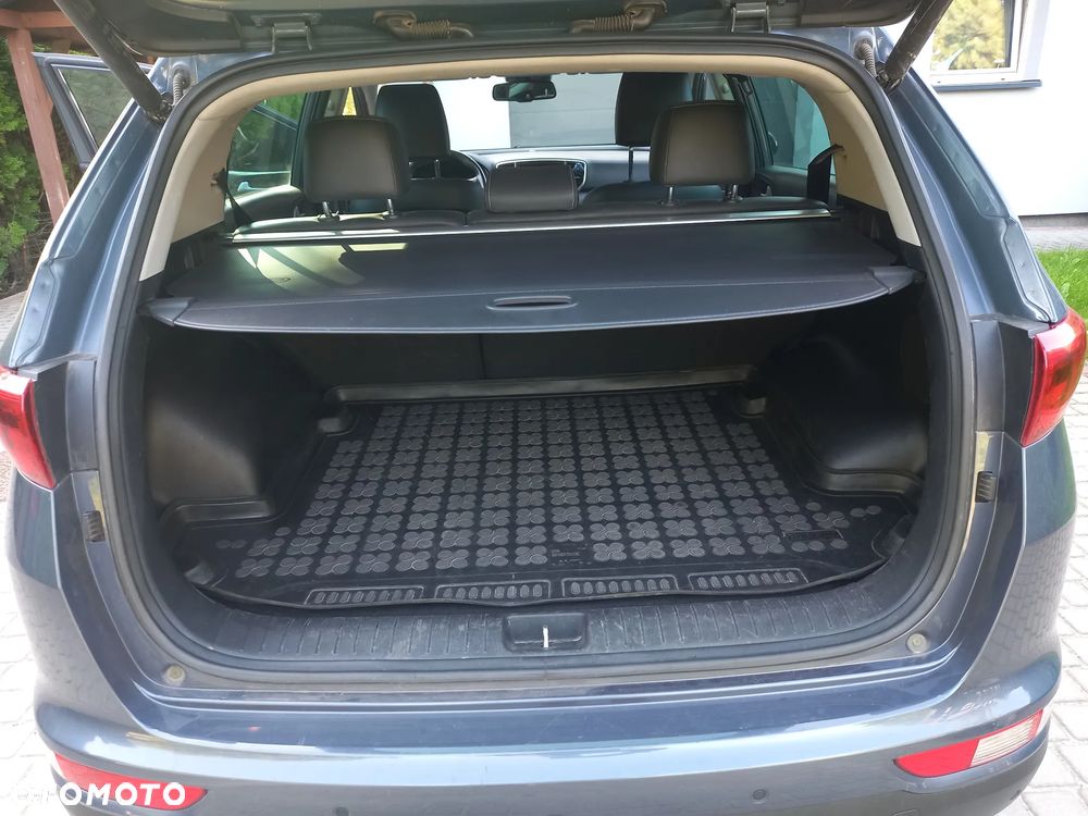 Kia Sportage 2.0 CRDI 4WD Spirit - 16