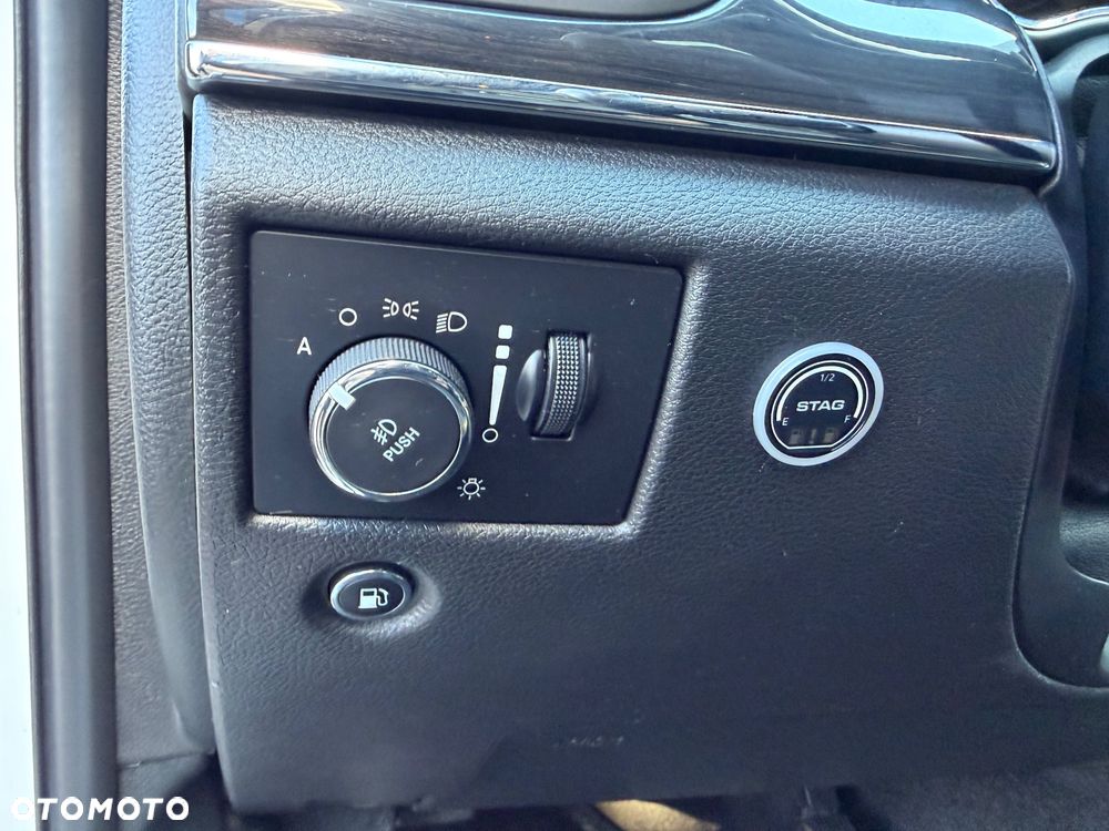 Jeep Grand Cherokee 3.6 V6 Overland - 23
