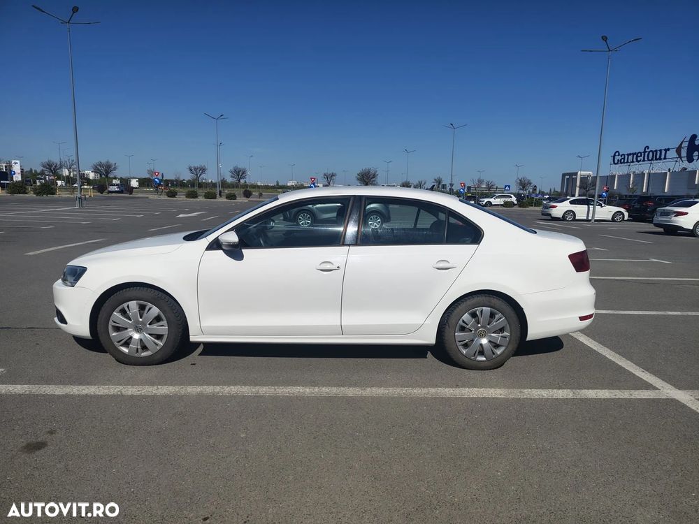 Volkswagen Jetta 1.6 TDI CR DPF Trendline - 3