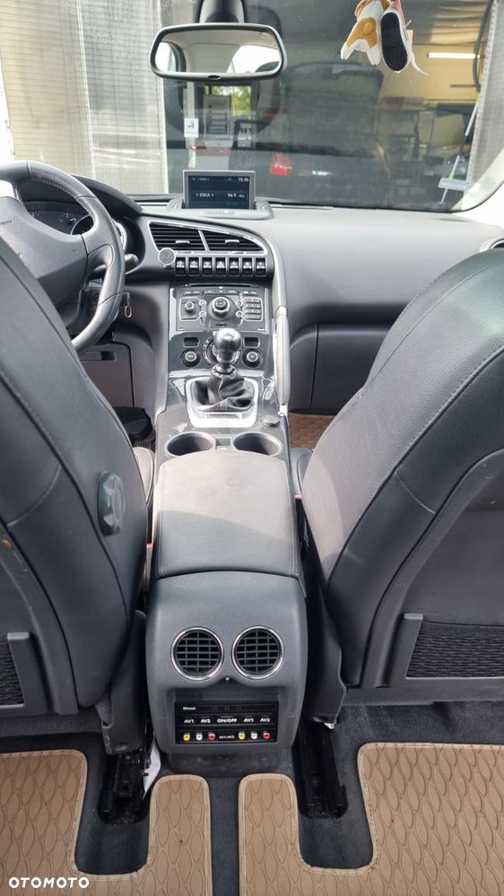 Peugeot 3008 HDi FAP 150 Premium - 8