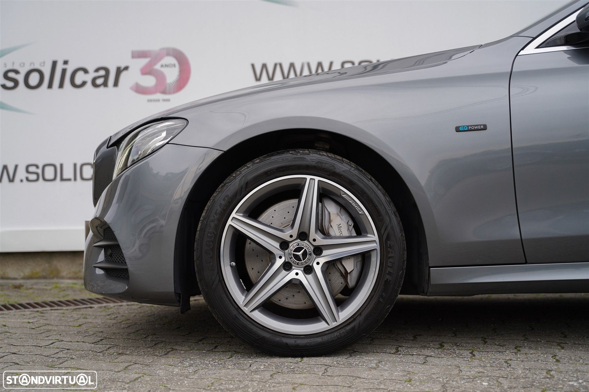 Mercedes-Benz E 300 de AMG Line - 11