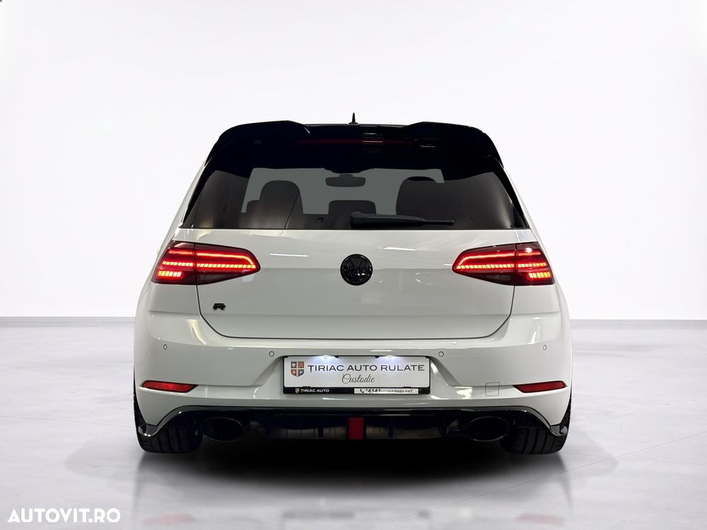 Volkswagen Golf - 5