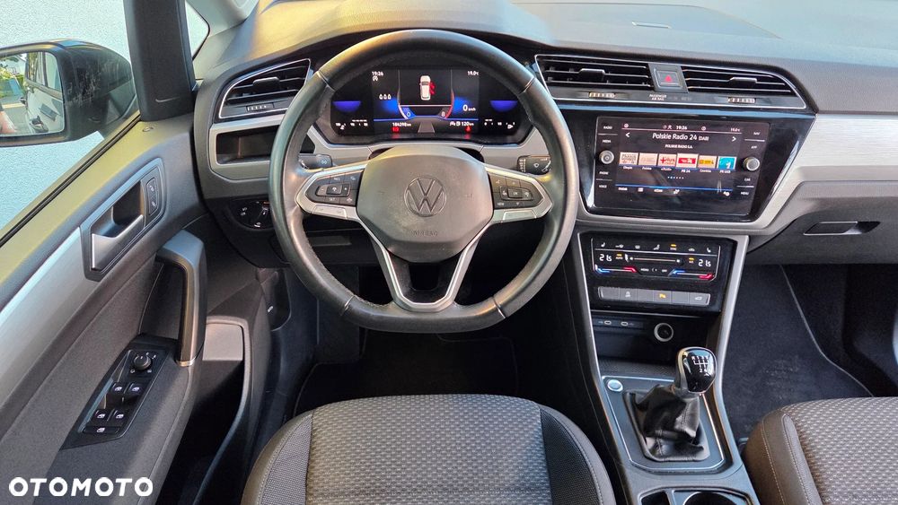 Volkswagen Touran 1.5 TSI EVO Comfortline Plus - 15