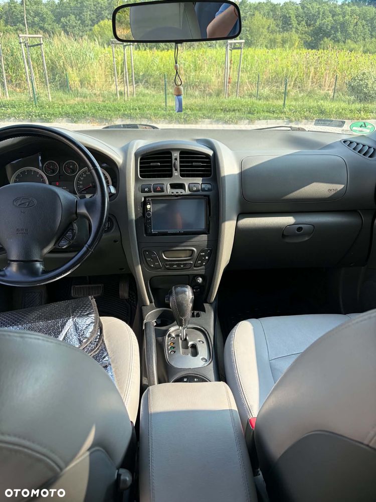 Hyundai Santa Fe 2.7 V6 4WD GLS - 6