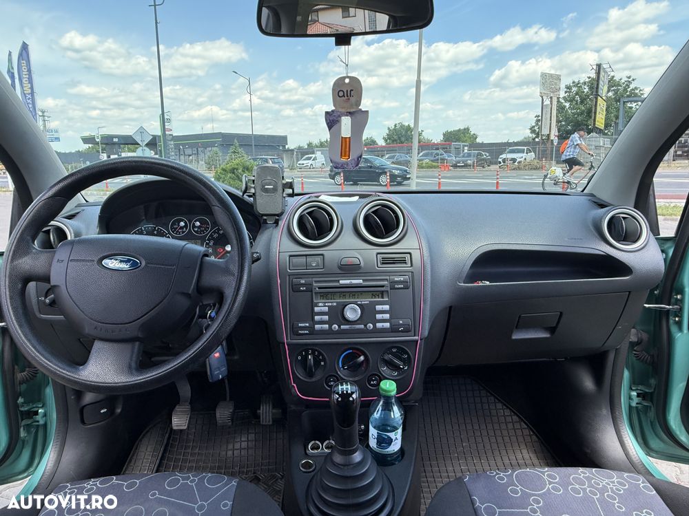Ford Fiesta - 13