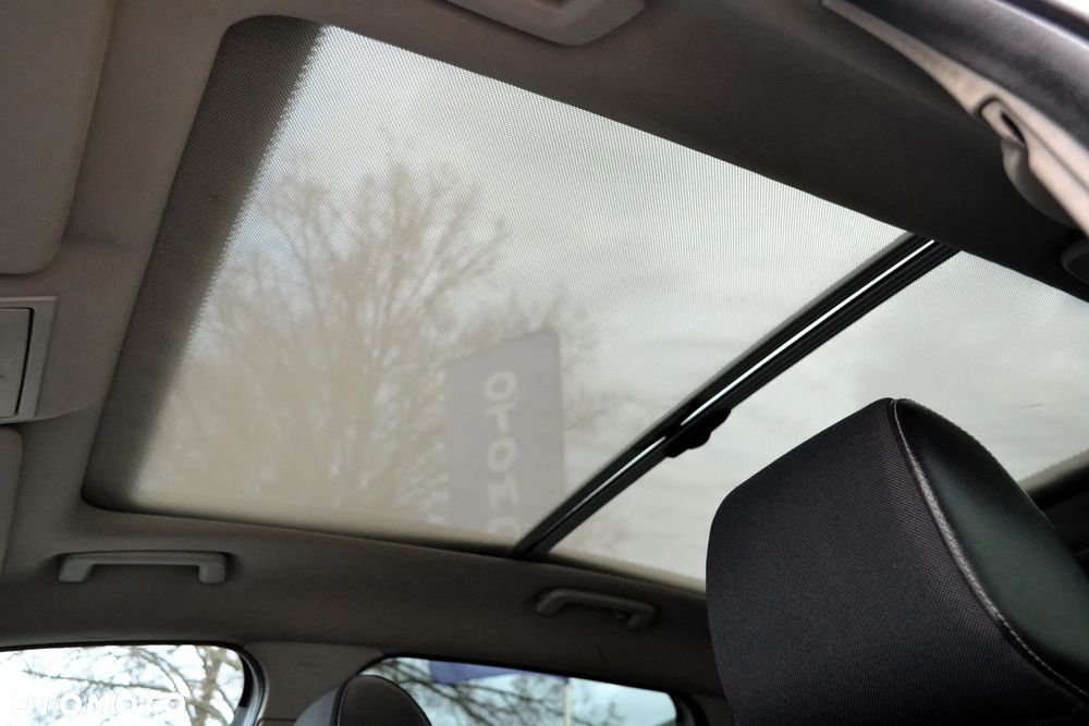 Ford Kuga 2.0 TDCi 4x4 Trend - 12