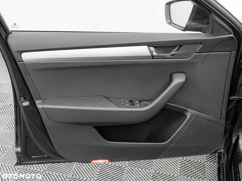 Skoda Superb 2.0 TDI Ambition DSG - 12