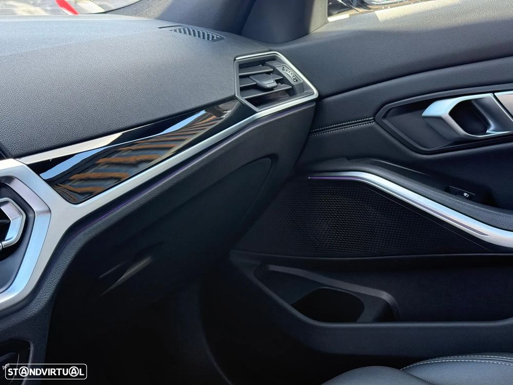 BMW 320 e Line Sport Auto - 25