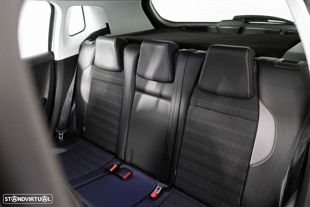 Peugeot 2008 1.2 PureTech Allure - 11