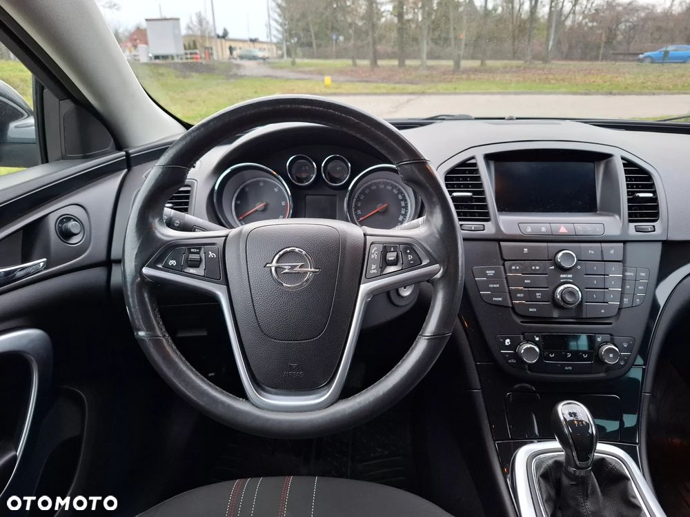 Opel Insignia - 23